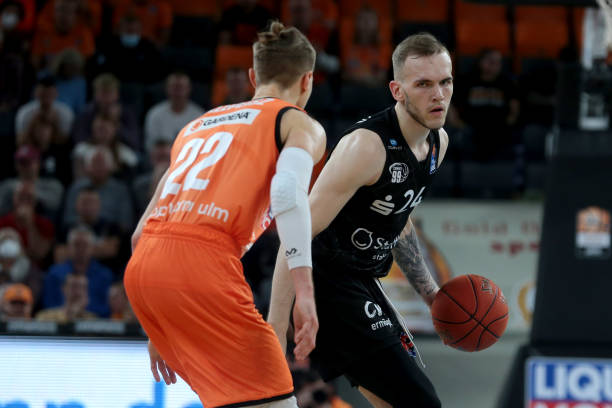 鲜有能够 鲜有能够