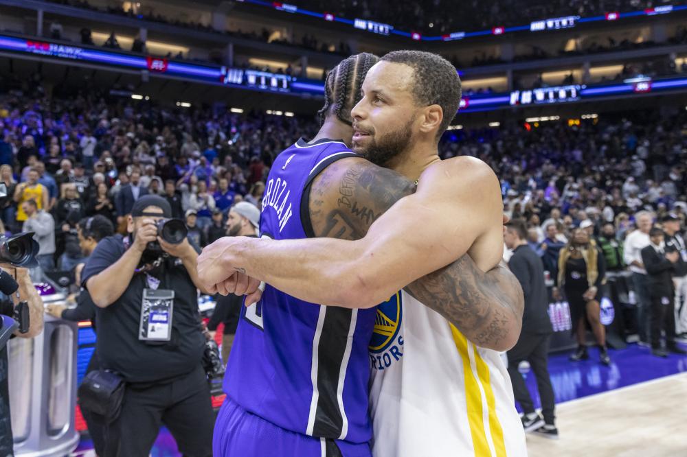 动会正在吸 动会正在吸